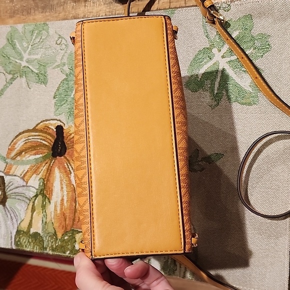 Mina Small Signature Logo Chain Crossbody - Picture 4 of 12